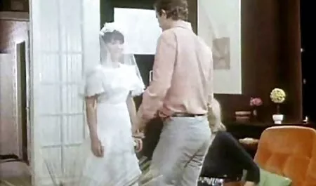 Moglie scopata nel culo video amatoriale hard gratis davanti a suo marito