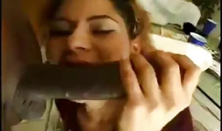 Сисястая video pirno amatoriali moglie cucinata per suo marito regalo erotico