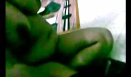 Magro dà un pulcino Fanculo se stessa in anale video amatoriali fatti in casa gratis buco