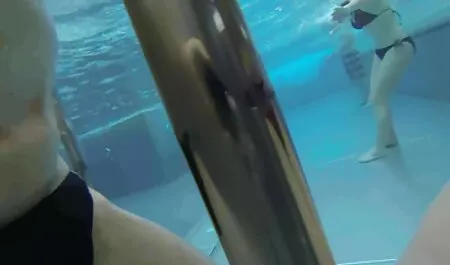Legato ragazza video porno a scuola amatoriale e cazzo primo piano