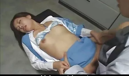 Rigorosa padrona punisce video orgasmi amatoriali cameriera sesso per scarsa pulizia