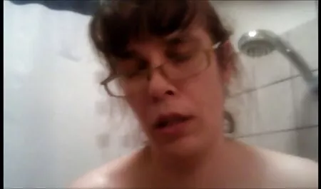 Porno masturbazione di una amatoriale pornografico donna matura