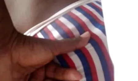 Latina puttana con video amatoriali porno gratuiti figa pelosa scopa per soldi