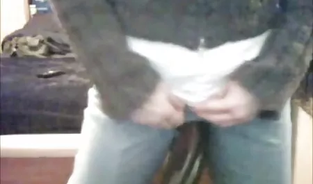 Legato con catene e circa scopata amatoriali porno tube in tutti i buchi