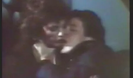 La ragazza si riunì video porno amatoriali fatti in casa gratis dietro l'uomo