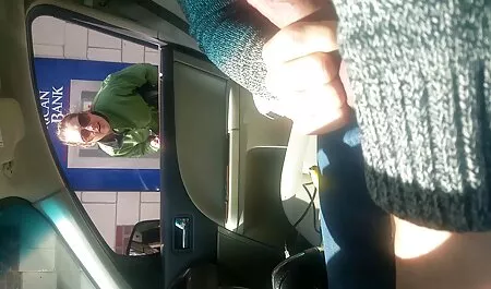 Bruna in Garage ha preso il sesso con un altro video amatoriali porno gratuiti uomo