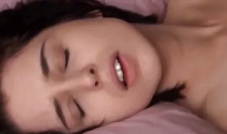 Il video amatoriali fatti in casa gratis nonno dai capelli grigi e giovane gay