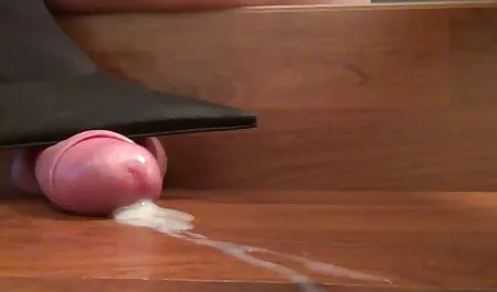 Posato una donna porno amatoriale download da dietro, inceppata testa in 。