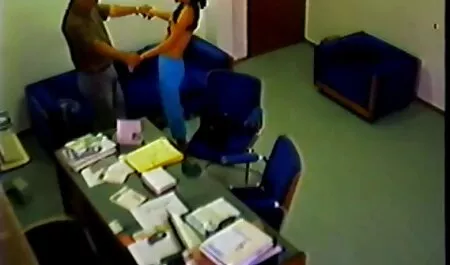 Ha aiutato il vicino a sigillare la amatoriale scuola xxx finestra e ha ricevuto come ricompensa il sesso