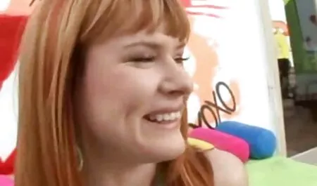 Giovani bellezze russe divertirsi in diverse video sex amatoriale pose