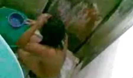 Negro video adulti amatoriali in maschera scopa 。