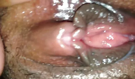 Completa moglie con amatoriale xx grandi tette scopata con la metà Calvo sul divano