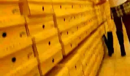 Sexy bionda avendo un soffiato video porno a scuola amatoriale cazzo sulla macchina fotografica il suo fidanzato
